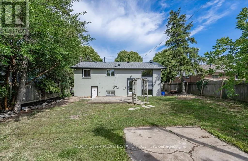 694 UPPER OTTAWA STREET