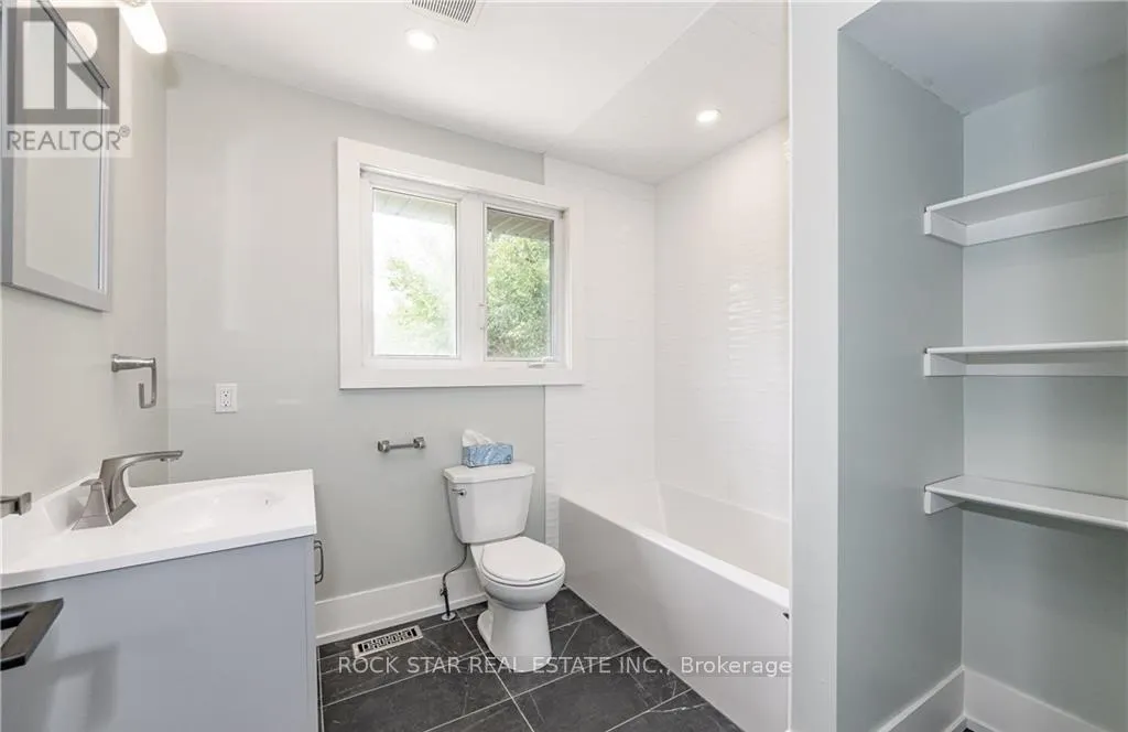 694 UPPER OTTAWA STREET