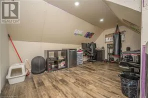372 BEACH ROAD