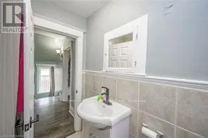 372 BEACH ROAD