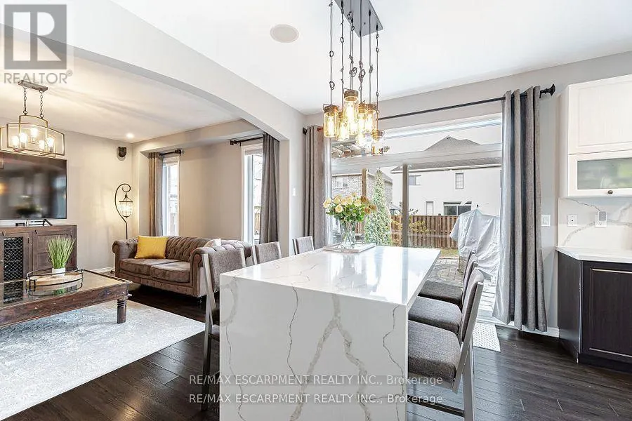 8788 DOGWOOD CRESCENT