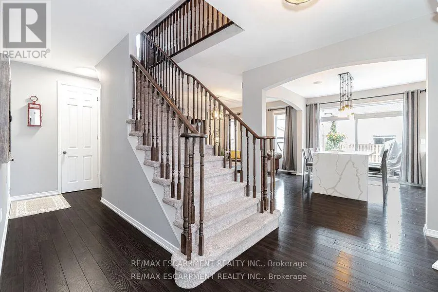 8788 DOGWOOD CRESCENT