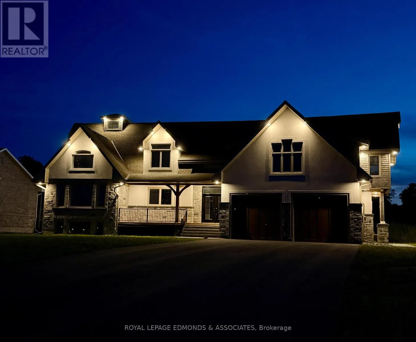 14 FAIRWAY DRIVE N