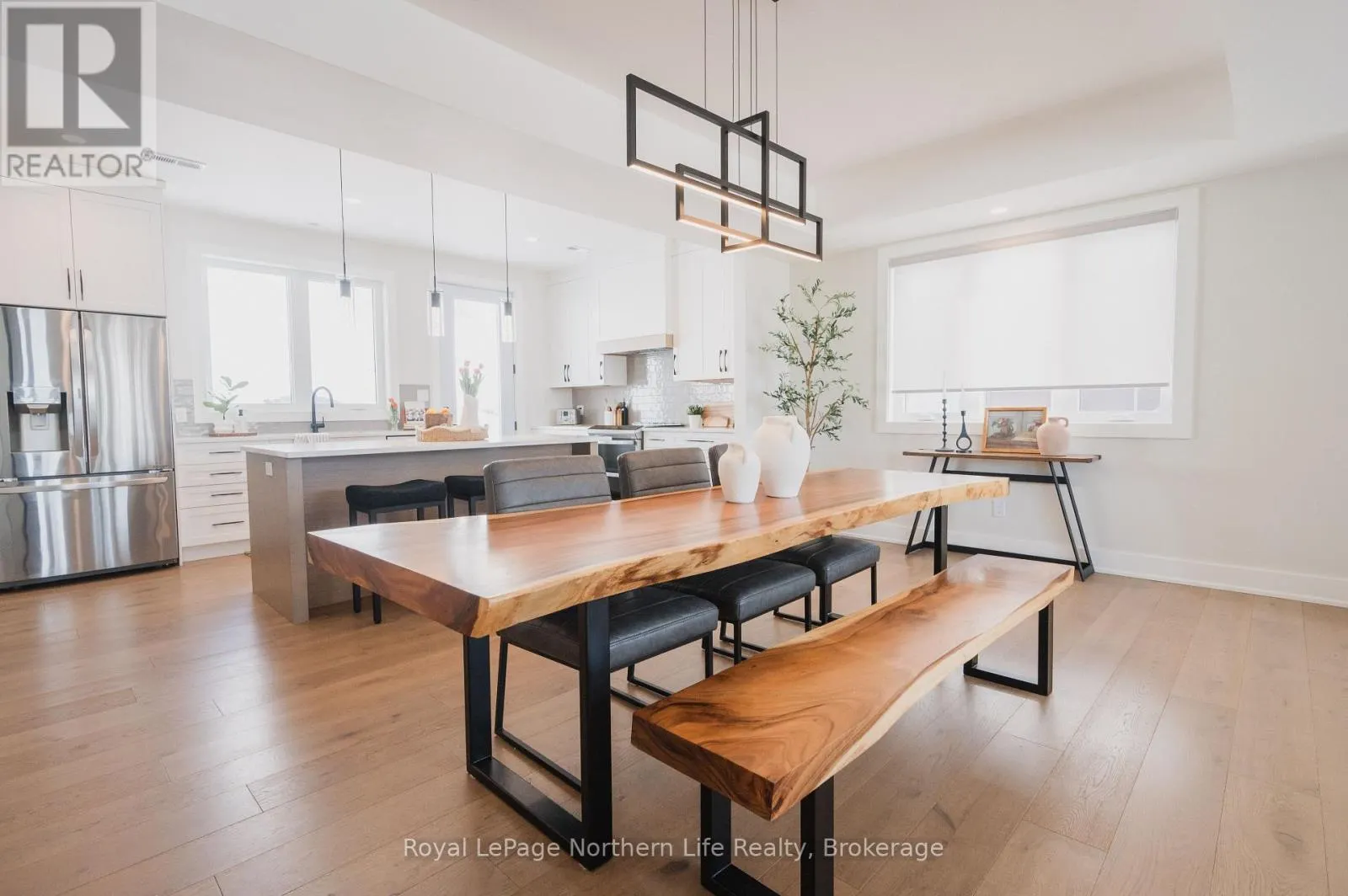 39 KENRETA DRIVE