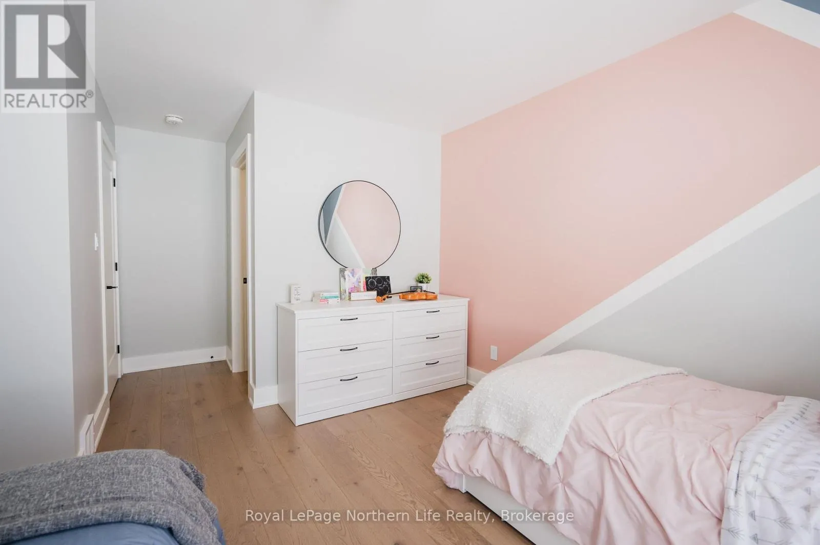 39 KENRETA DRIVE
