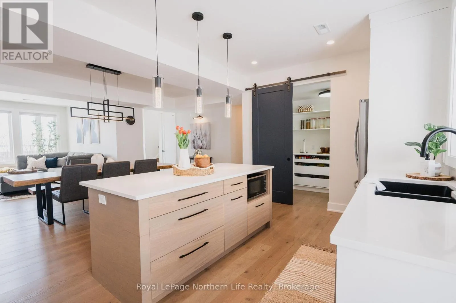 39 KENRETA DRIVE