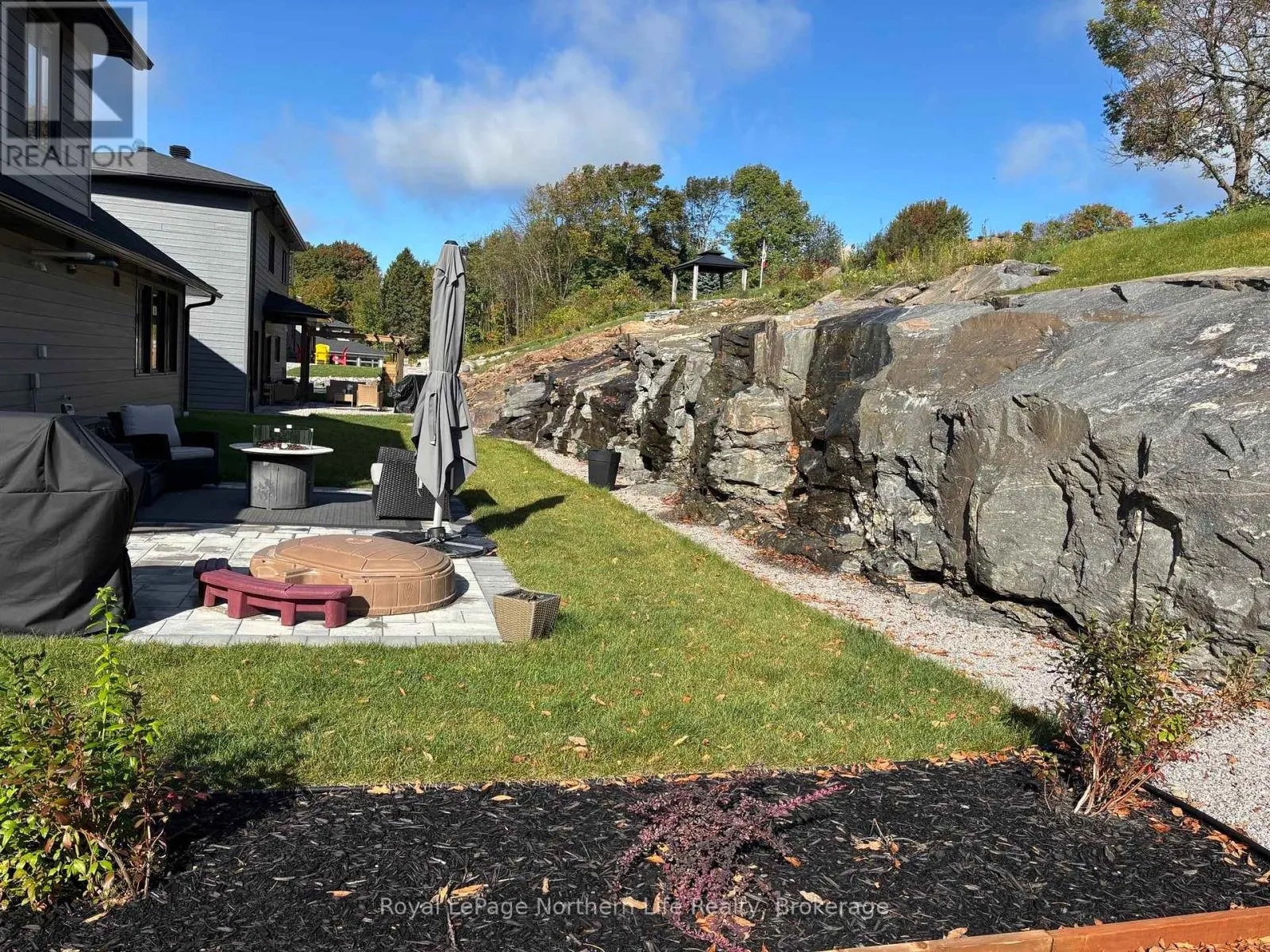 39 KENRETA DRIVE