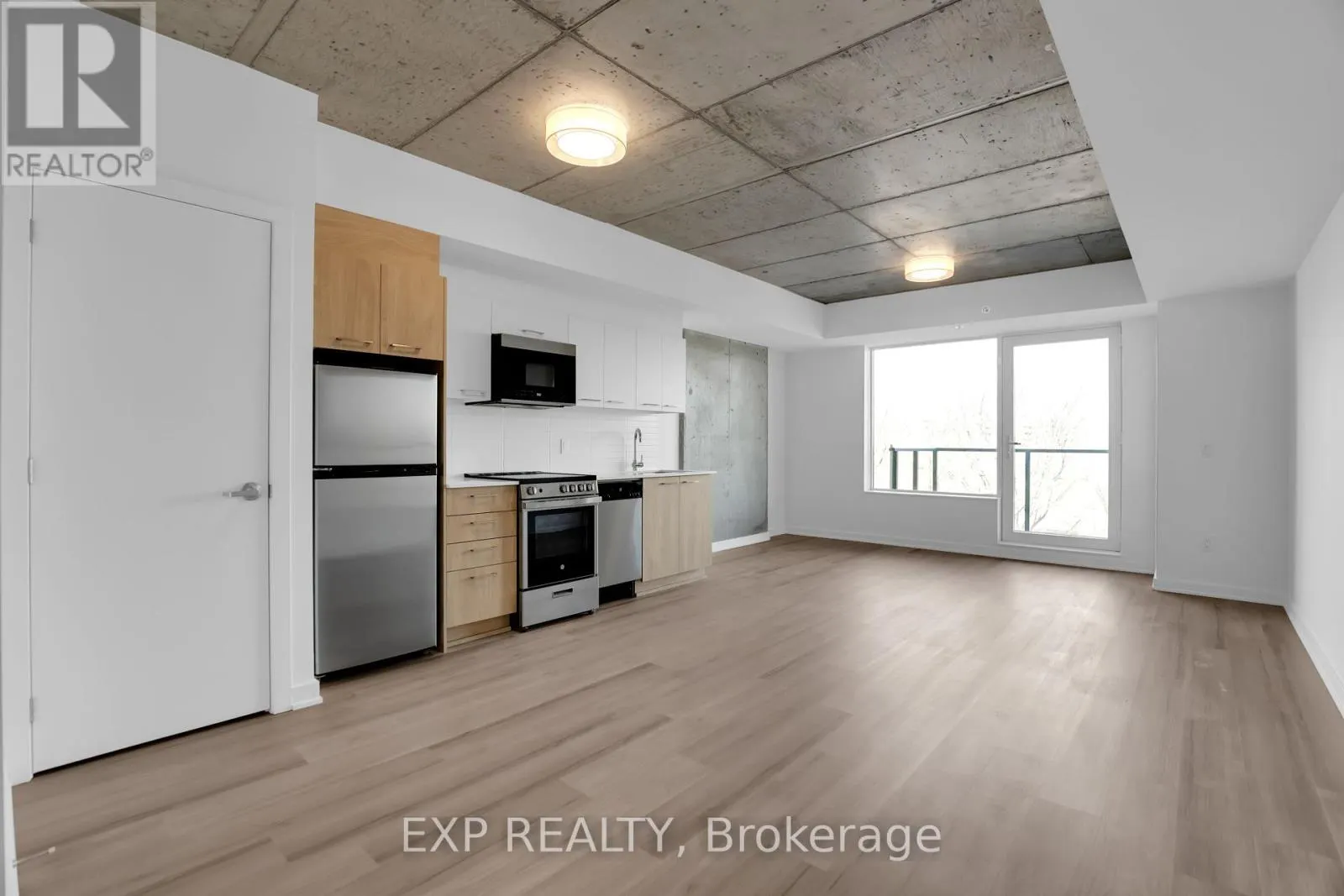 315 - 36 ROBINSON AVENUE