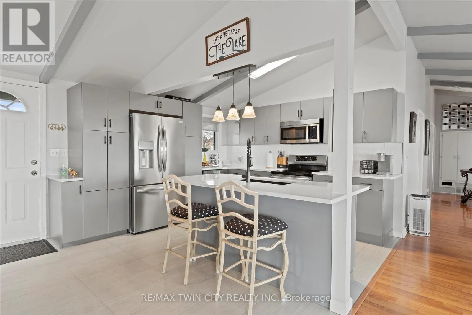 244 COTTERIE PARK
