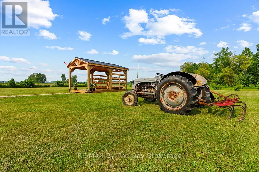 828482 MULMUR NOTTAWASAGA TOWNLINE