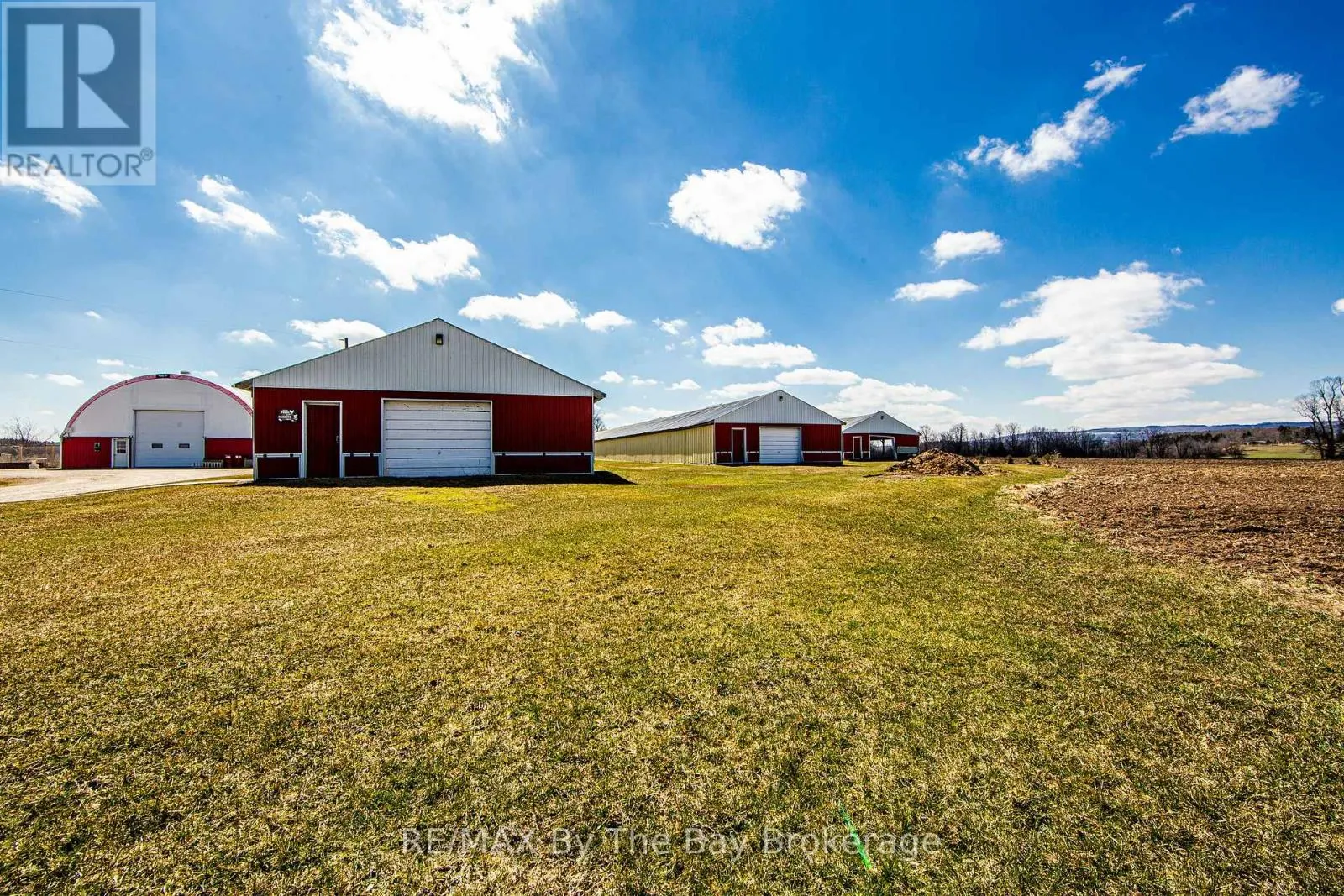 828482 MULMUR NOTTAWASAGA TOWNLINE