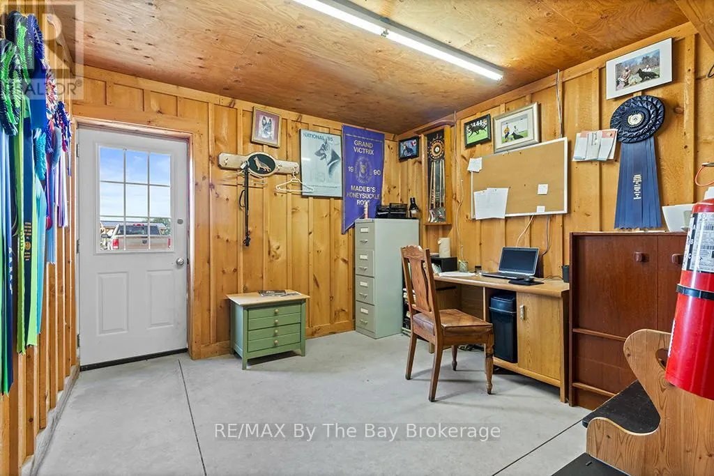 828482 MULMUR NOTTAWASAGA TOWNLINE