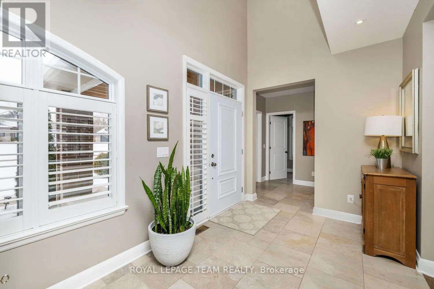 213 CABRELLE PLACE