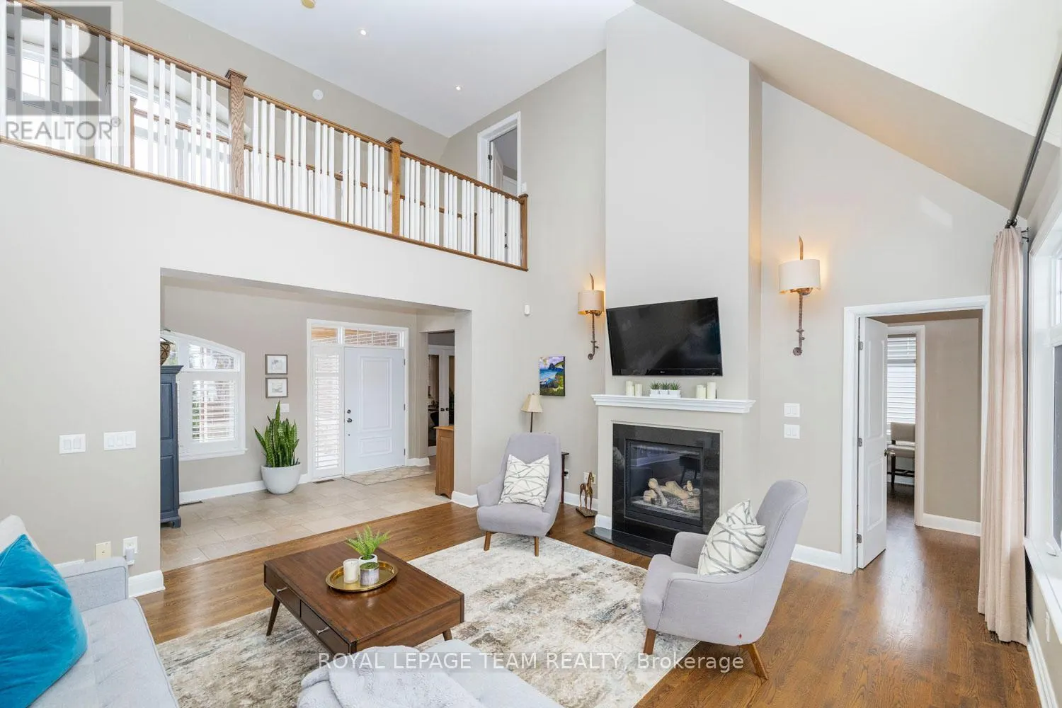 213 CABRELLE PLACE