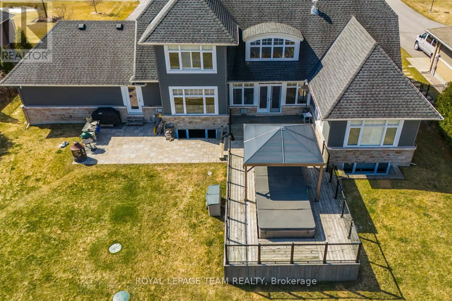 213 CABRELLE PLACE