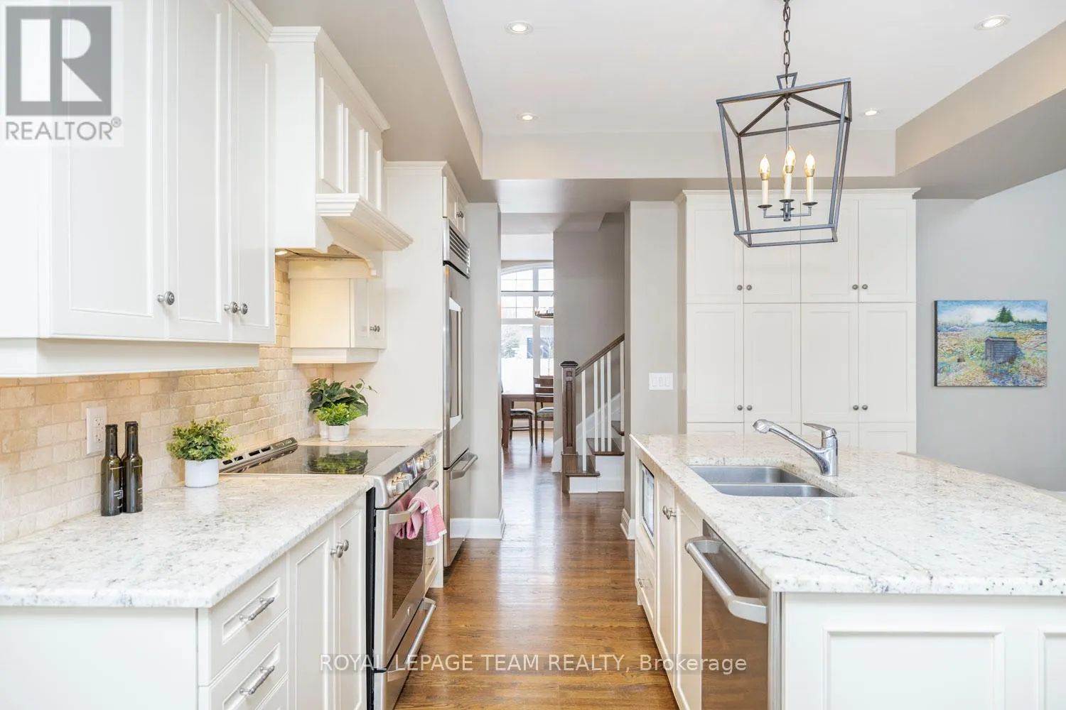 213 CABRELLE PLACE