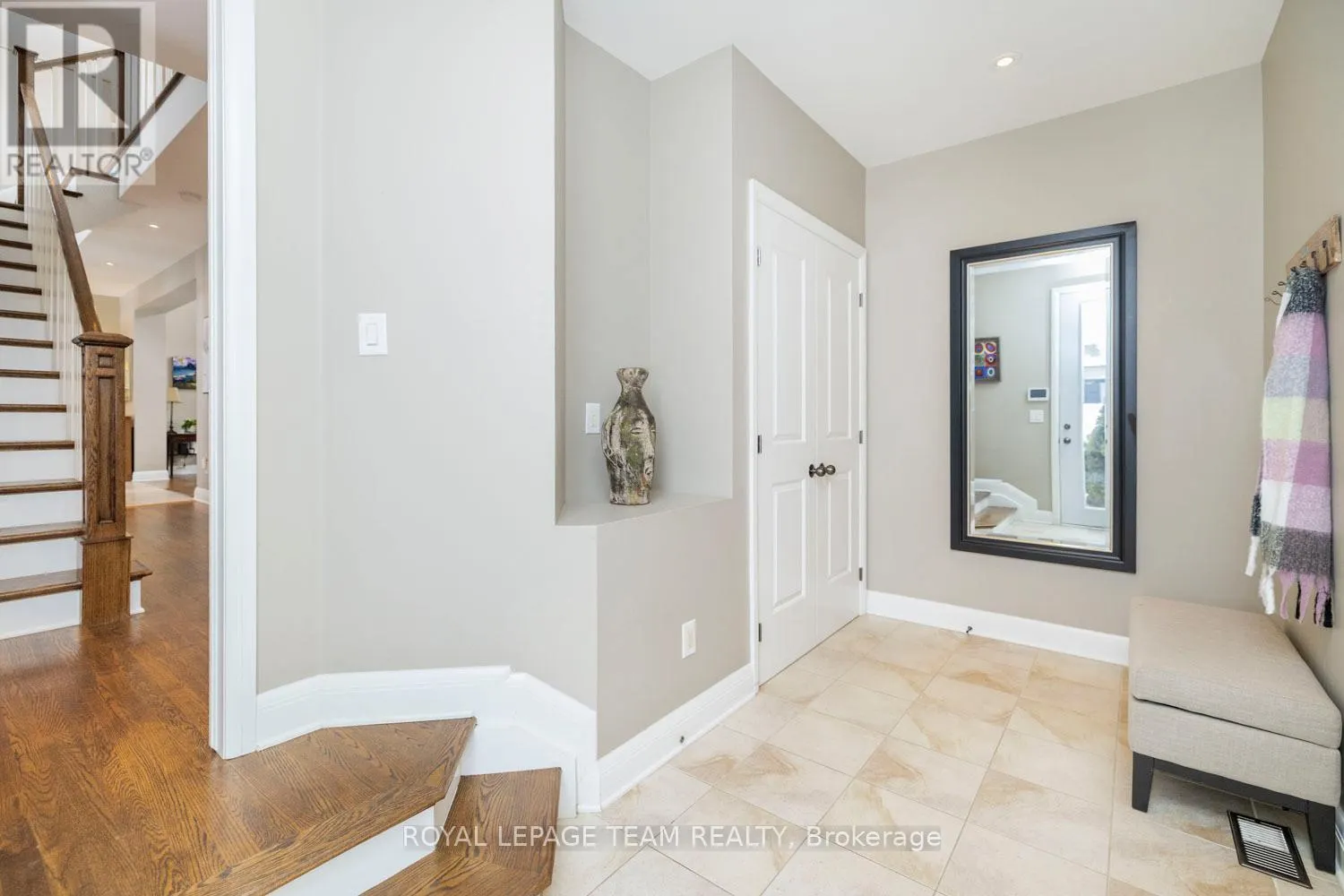 213 CABRELLE PLACE