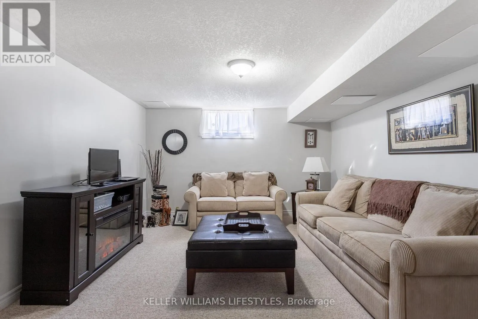 25 QUEENSTON CRESCENT