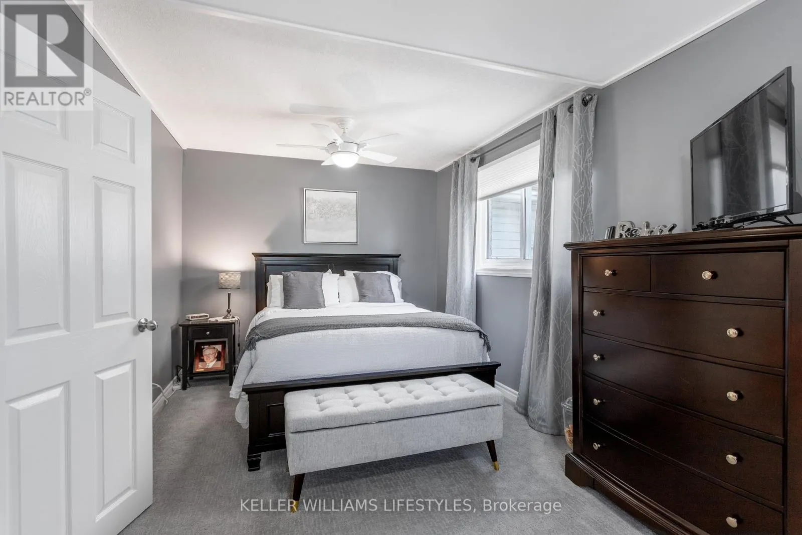 25 QUEENSTON CRESCENT