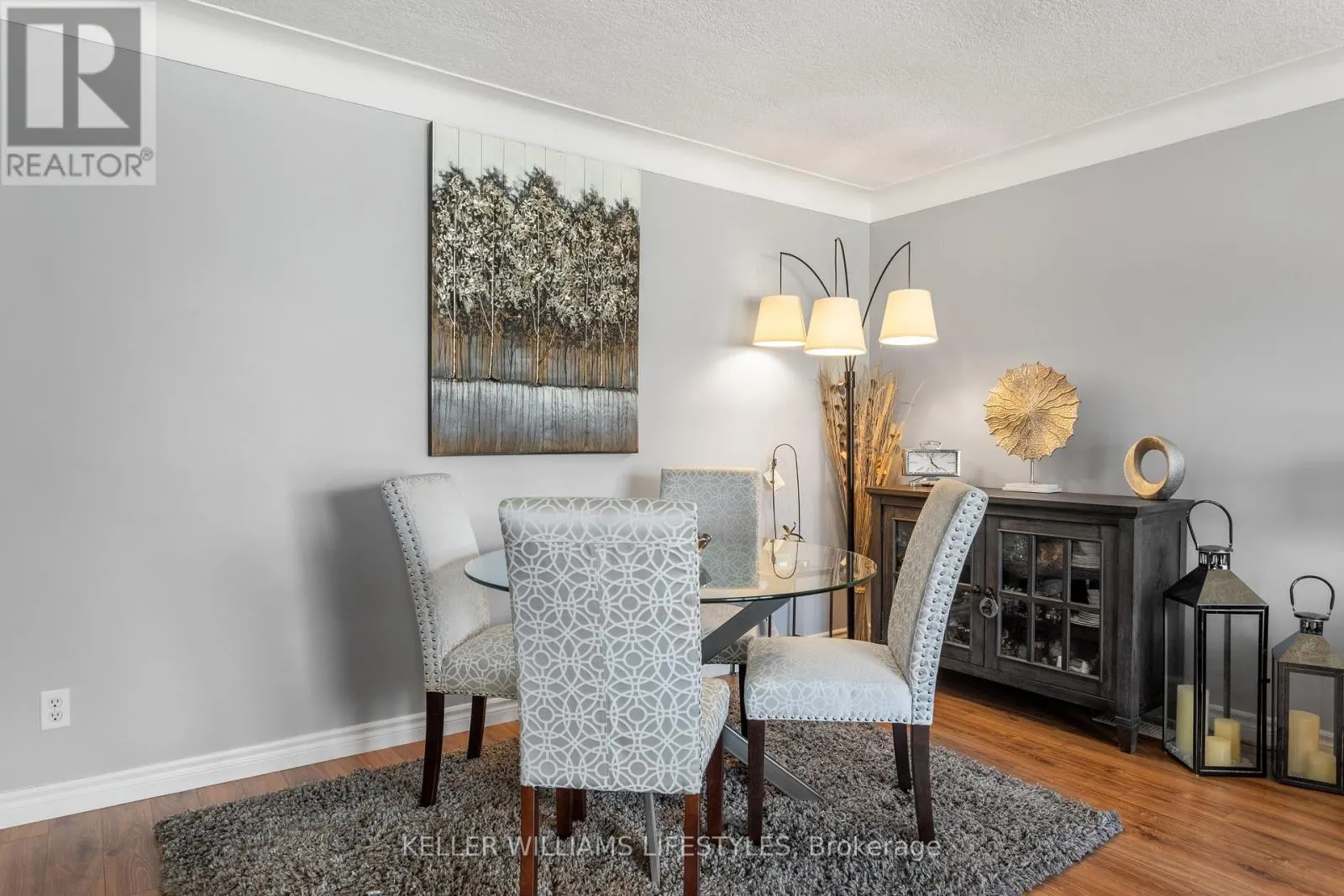 25 QUEENSTON CRESCENT