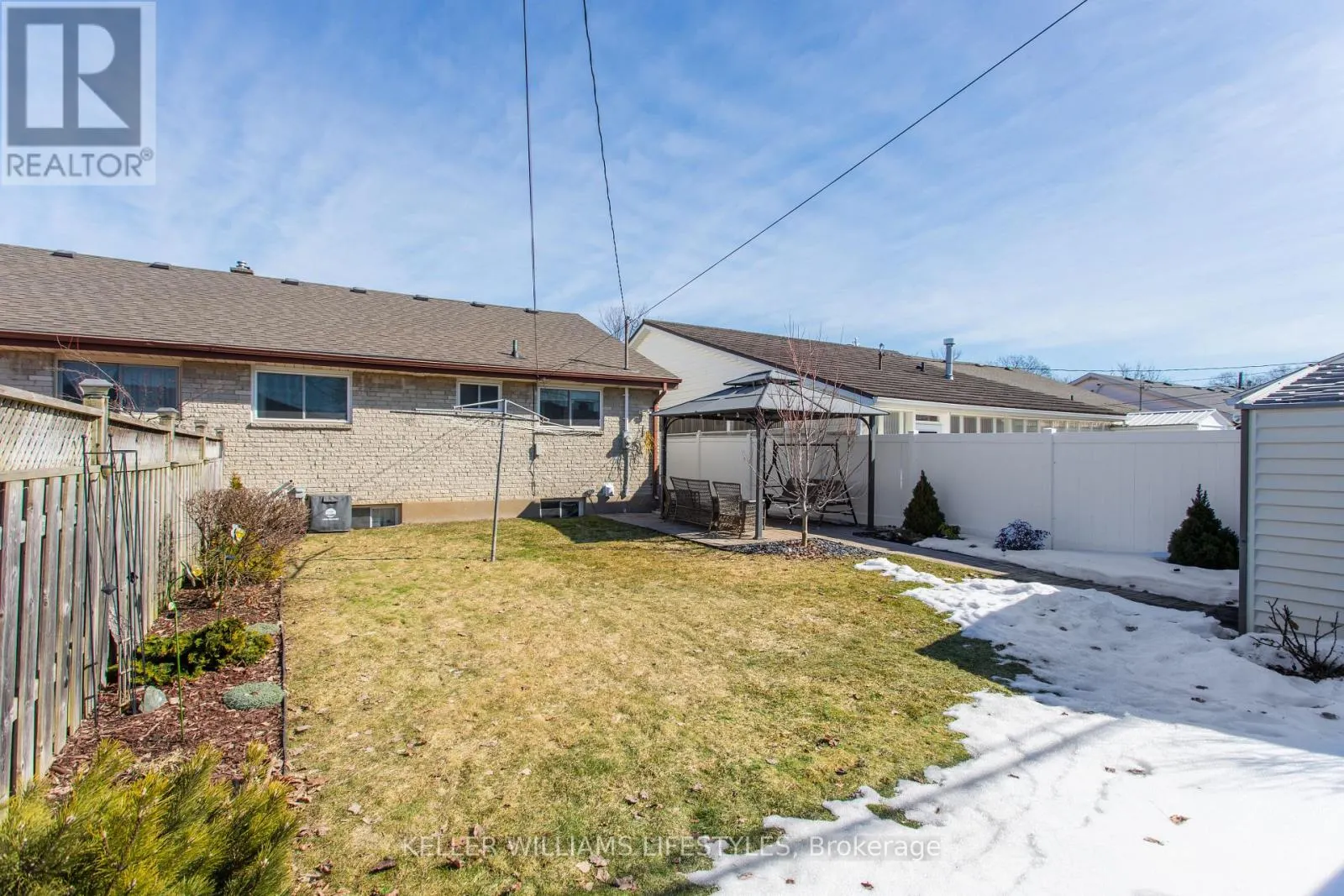 25 QUEENSTON CRESCENT