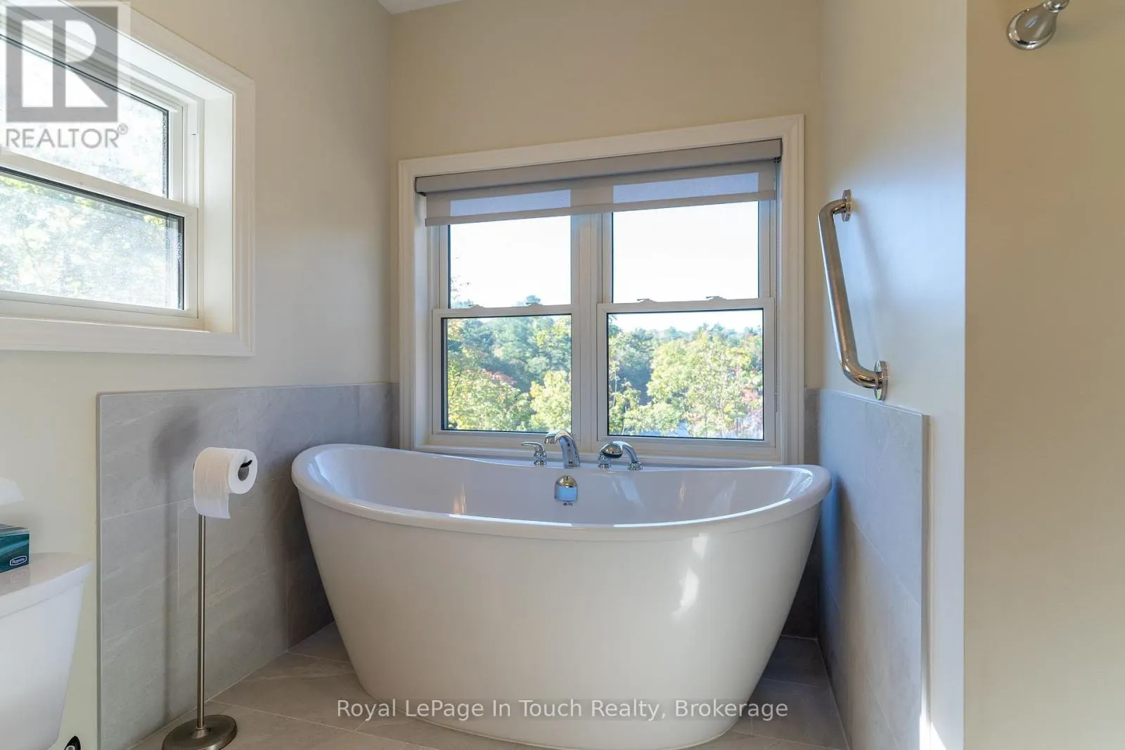 8814 GEORGIAN BAY SHORE