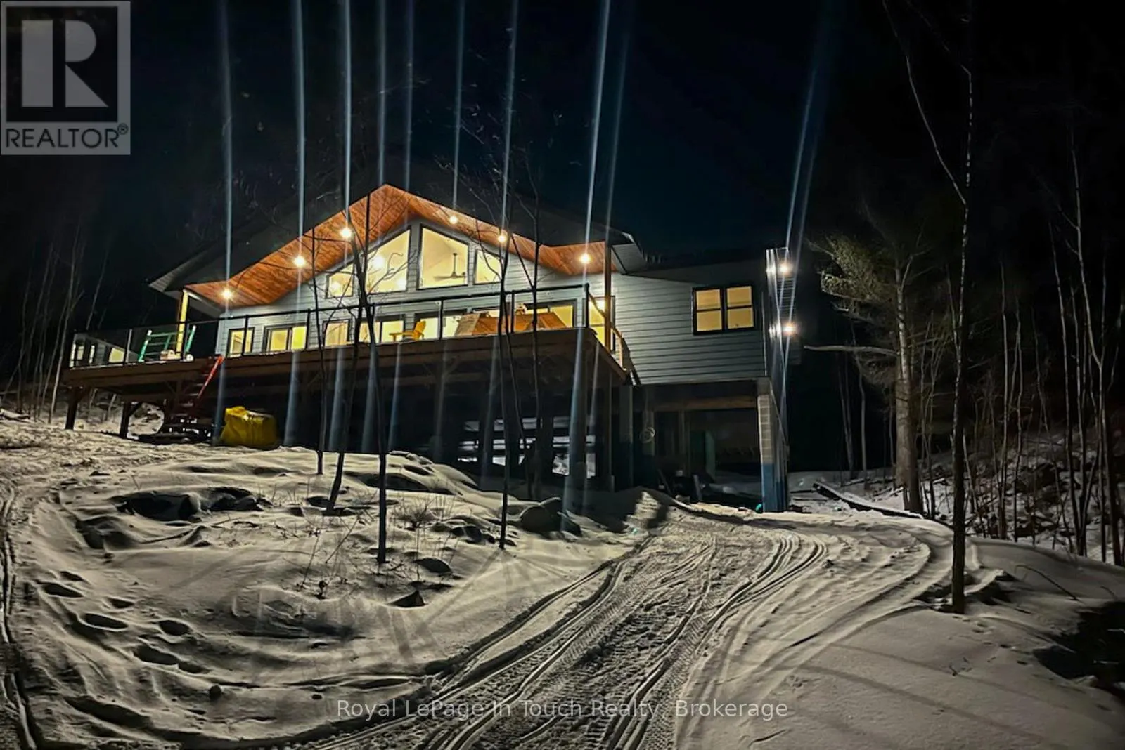 8814 GEORGIAN BAY SHORE