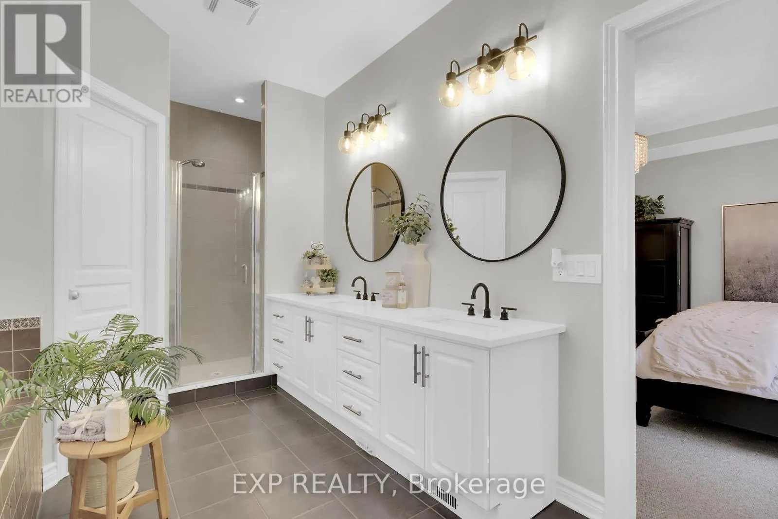 6654 STILLWOOD DRIVE