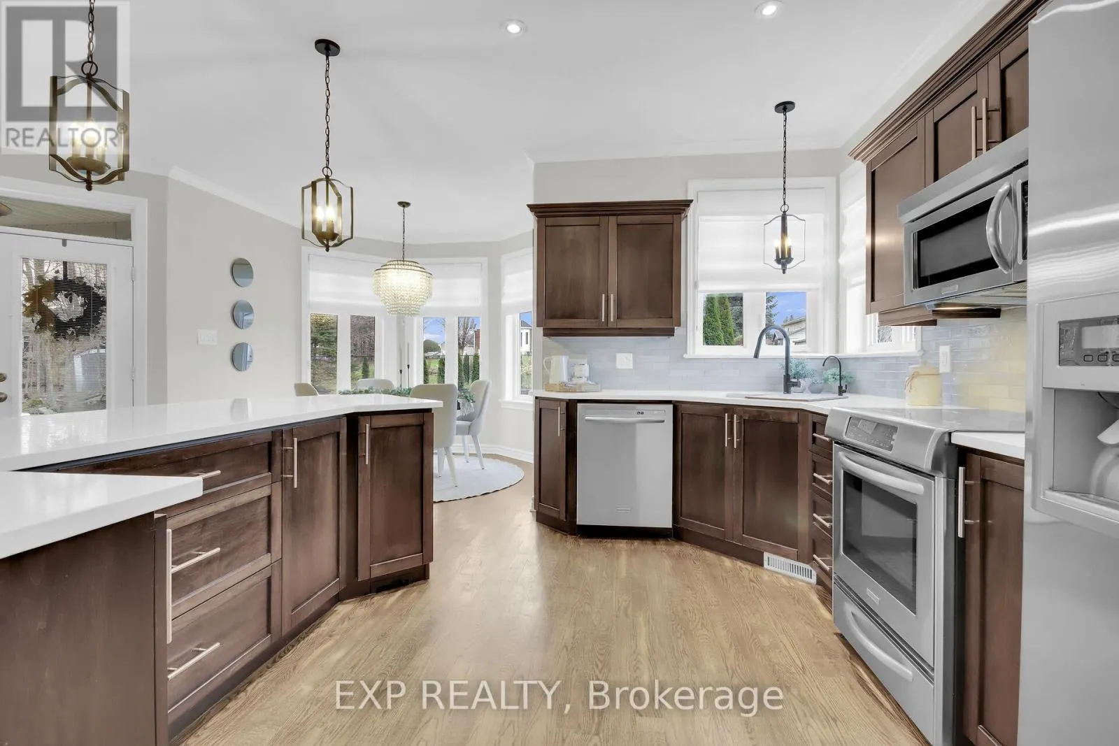 6654 STILLWOOD DRIVE
