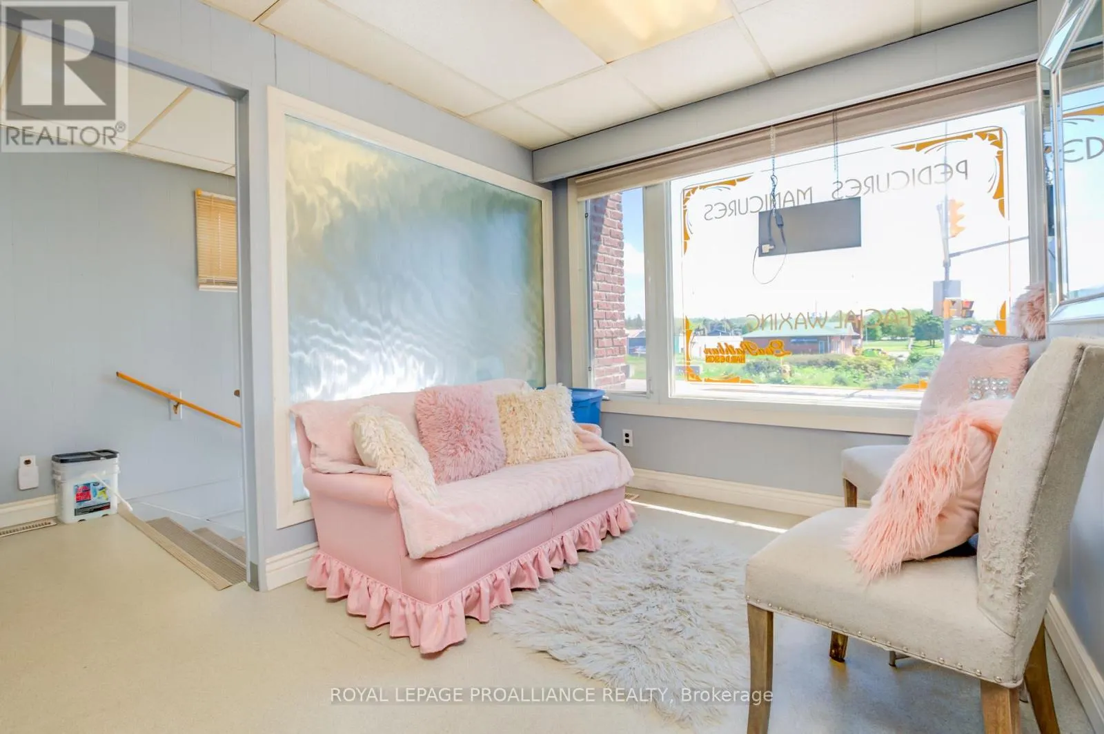 30 PRINCE EDWARD STREET W