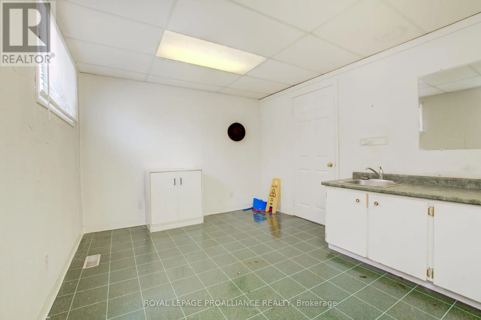 30 PRINCE EDWARD STREET W