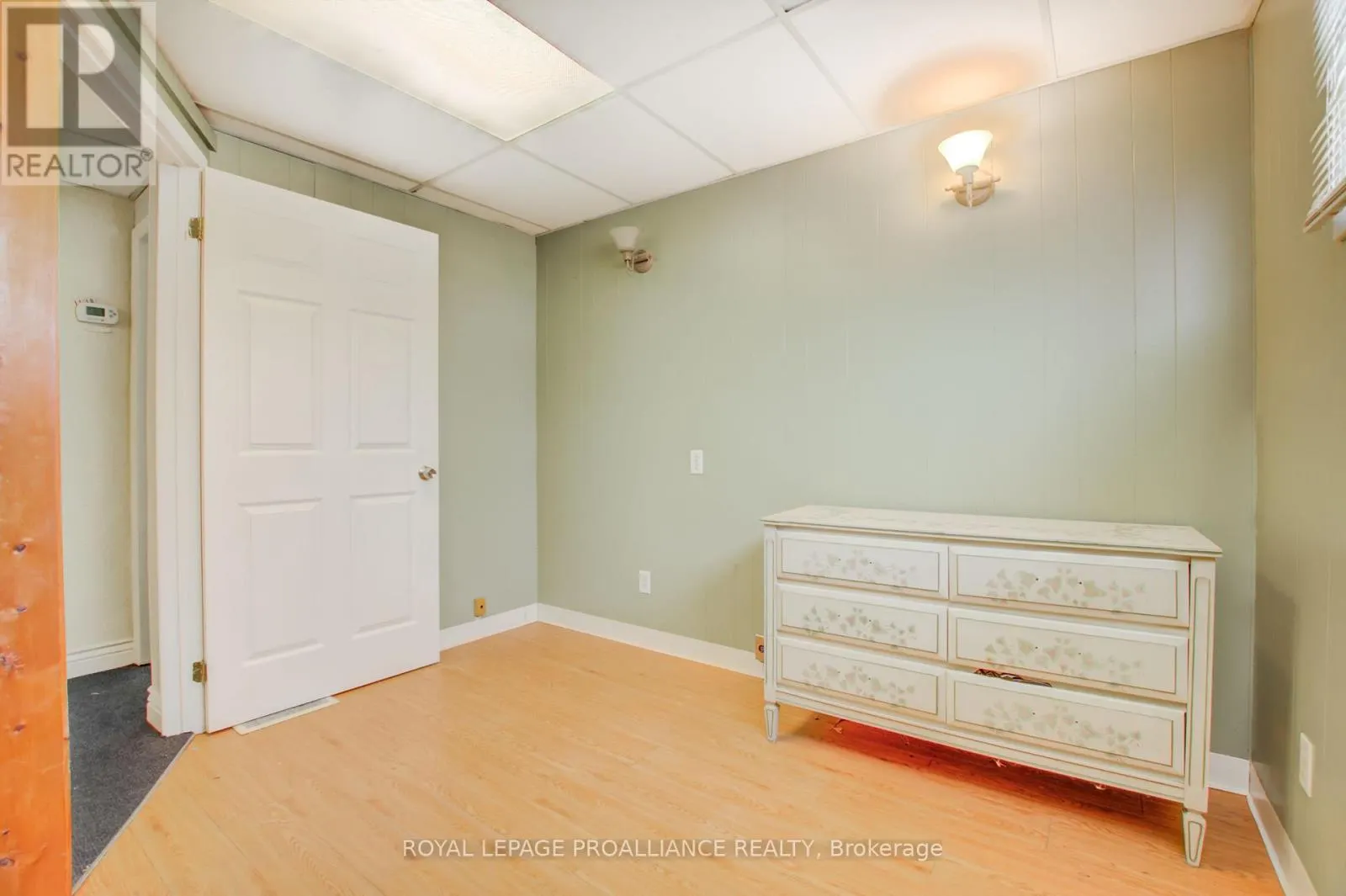 30 PRINCE EDWARD STREET W