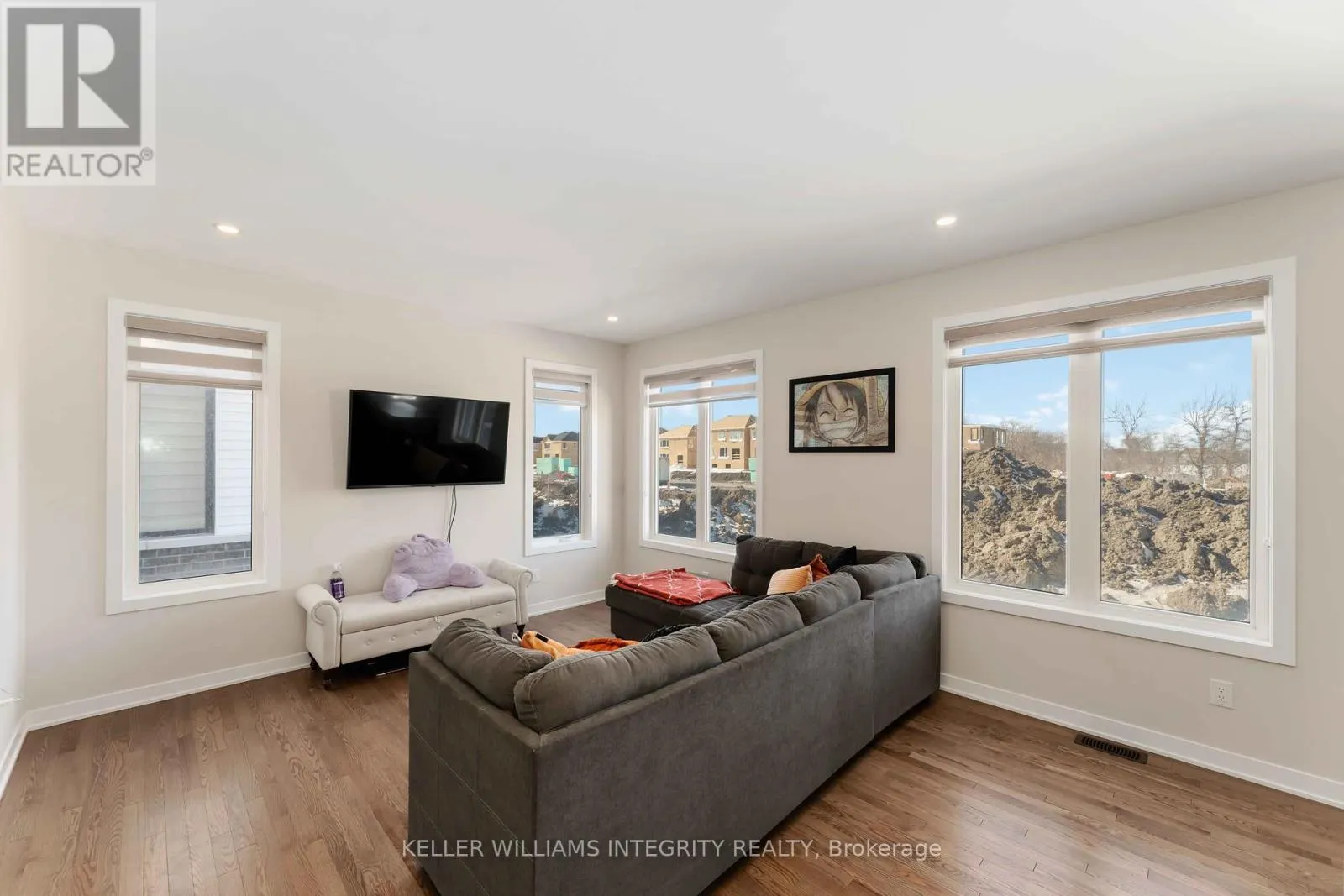 216 CONSERVANCY DRIVE