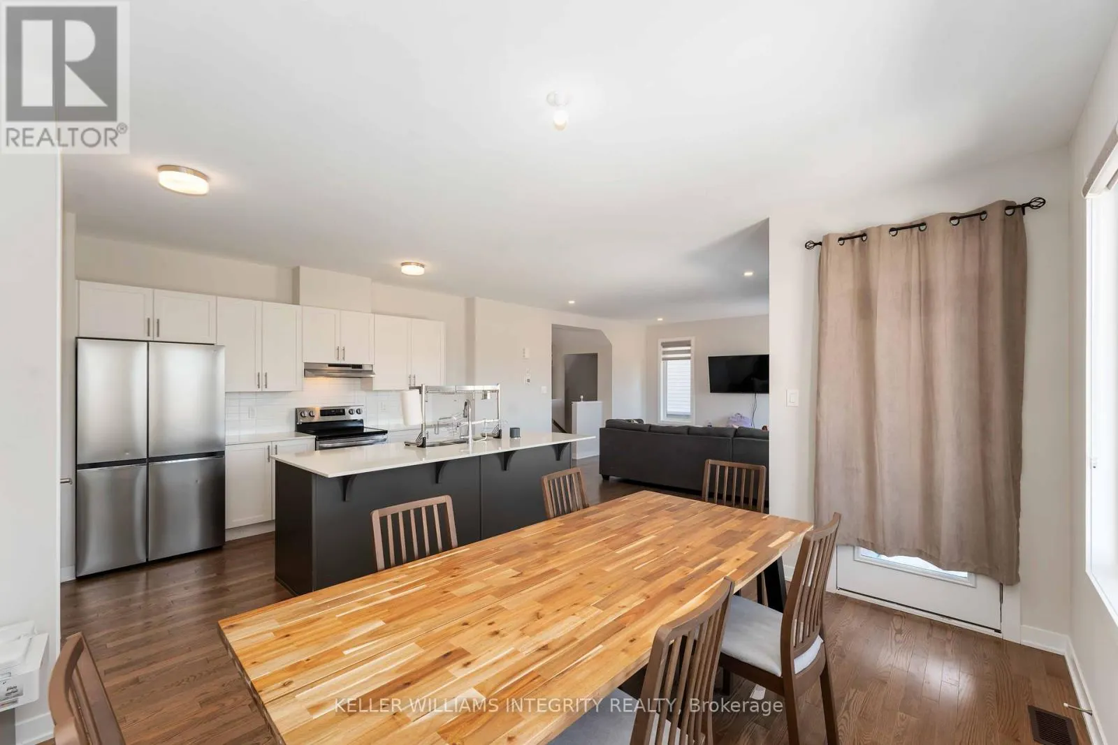 216 CONSERVANCY DRIVE