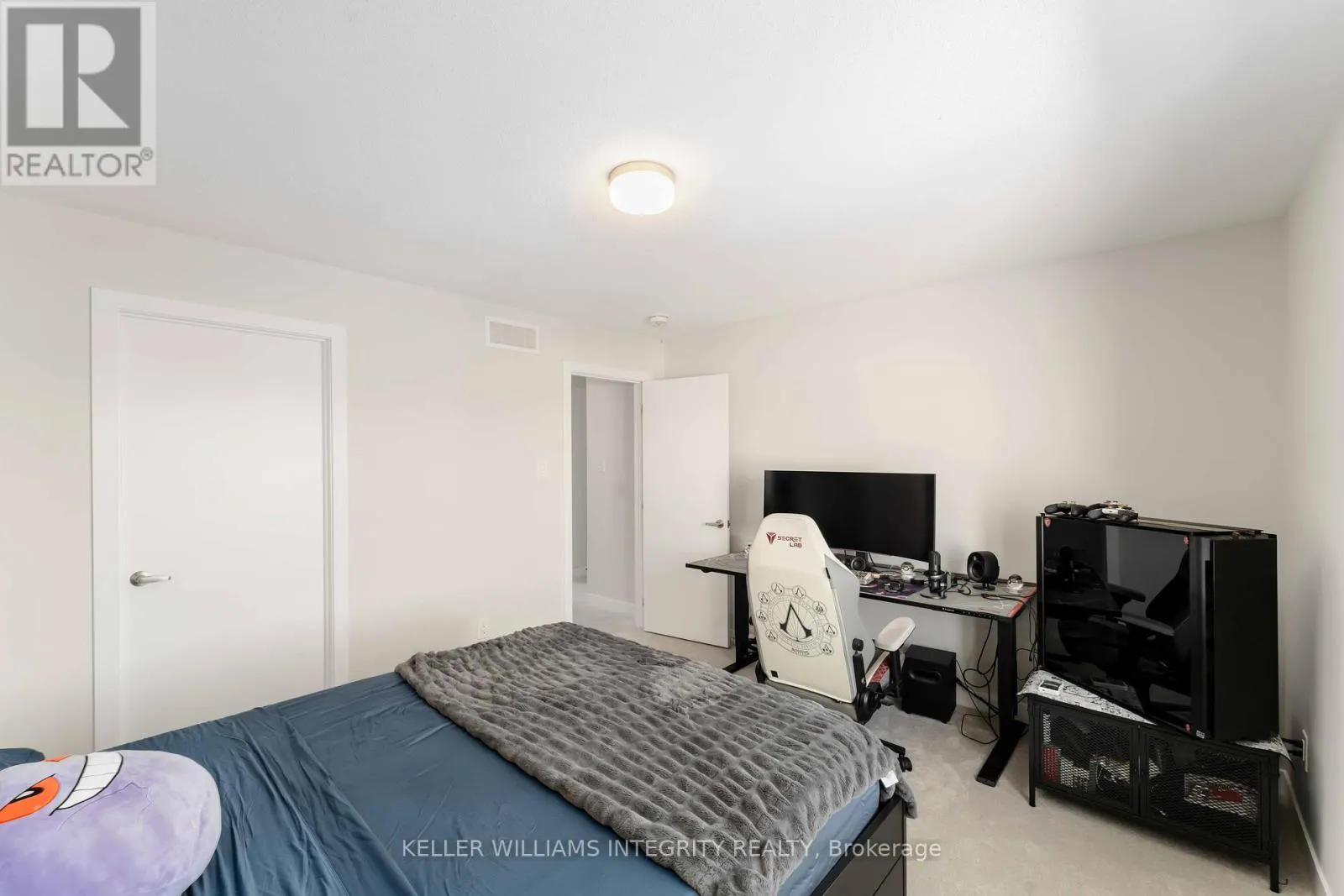 216 CONSERVANCY DRIVE