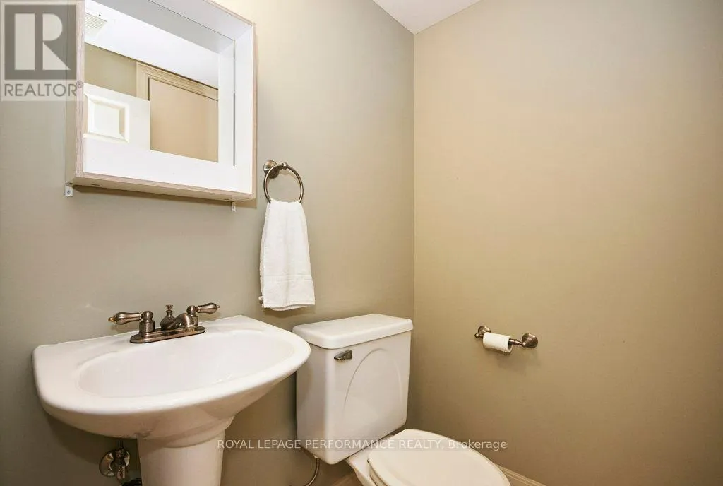 125 LANSDOWNE ROAD S