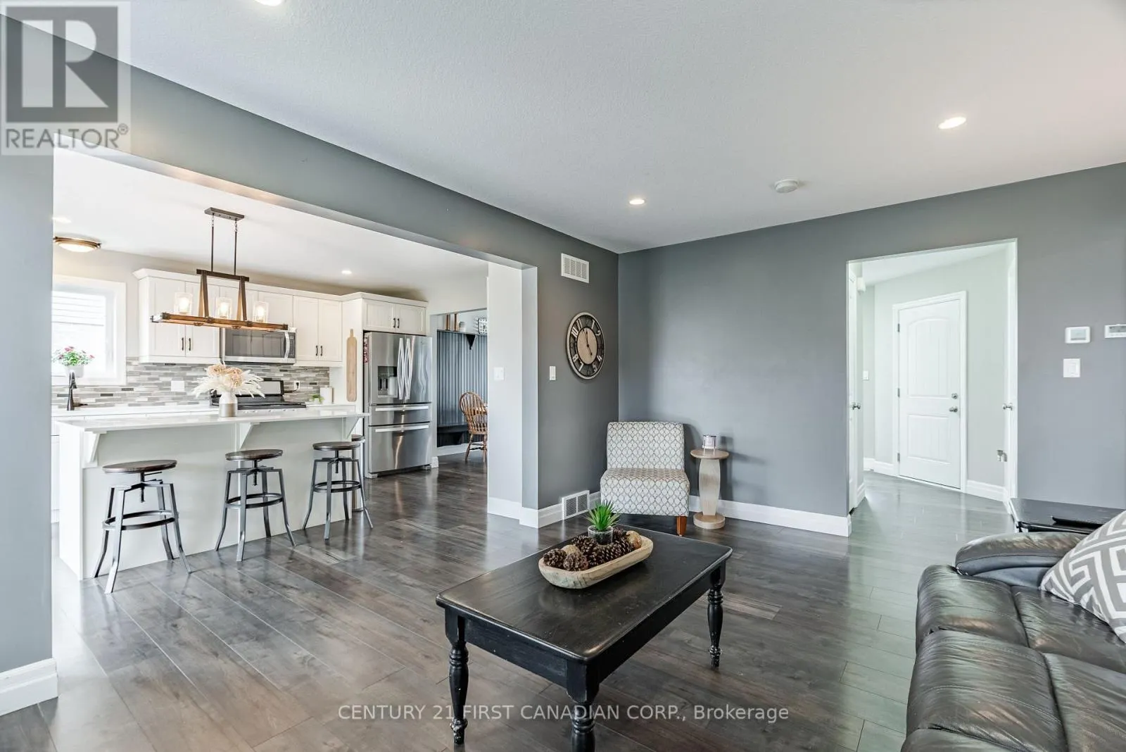 181 GILMOUR DRIVE