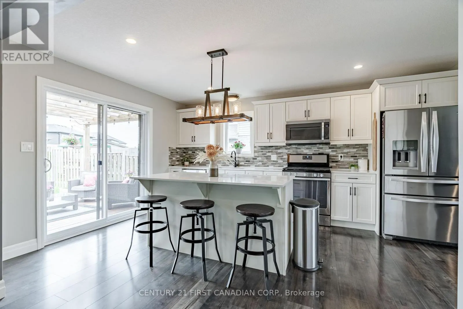 181 GILMOUR DRIVE