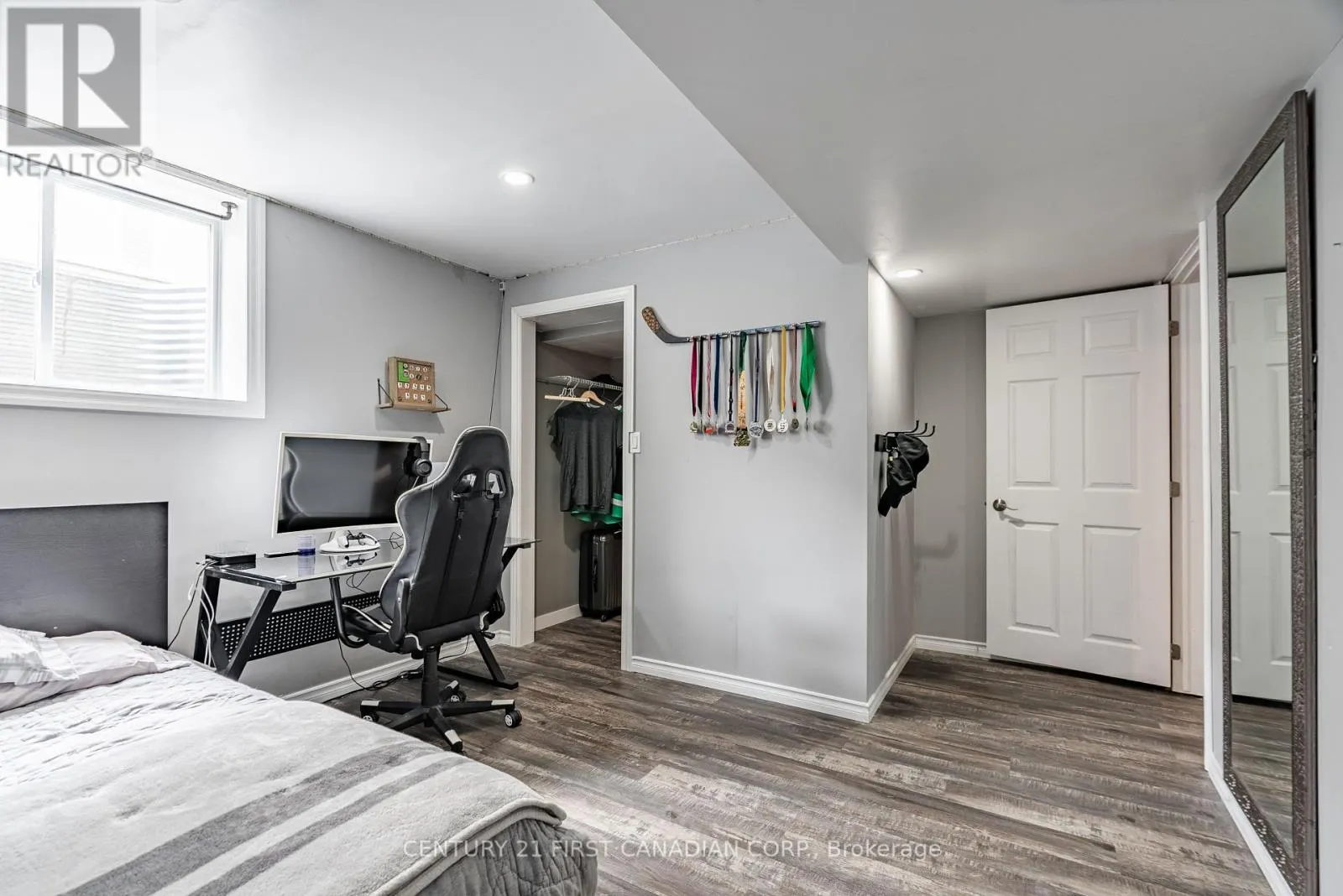 181 GILMOUR DRIVE
