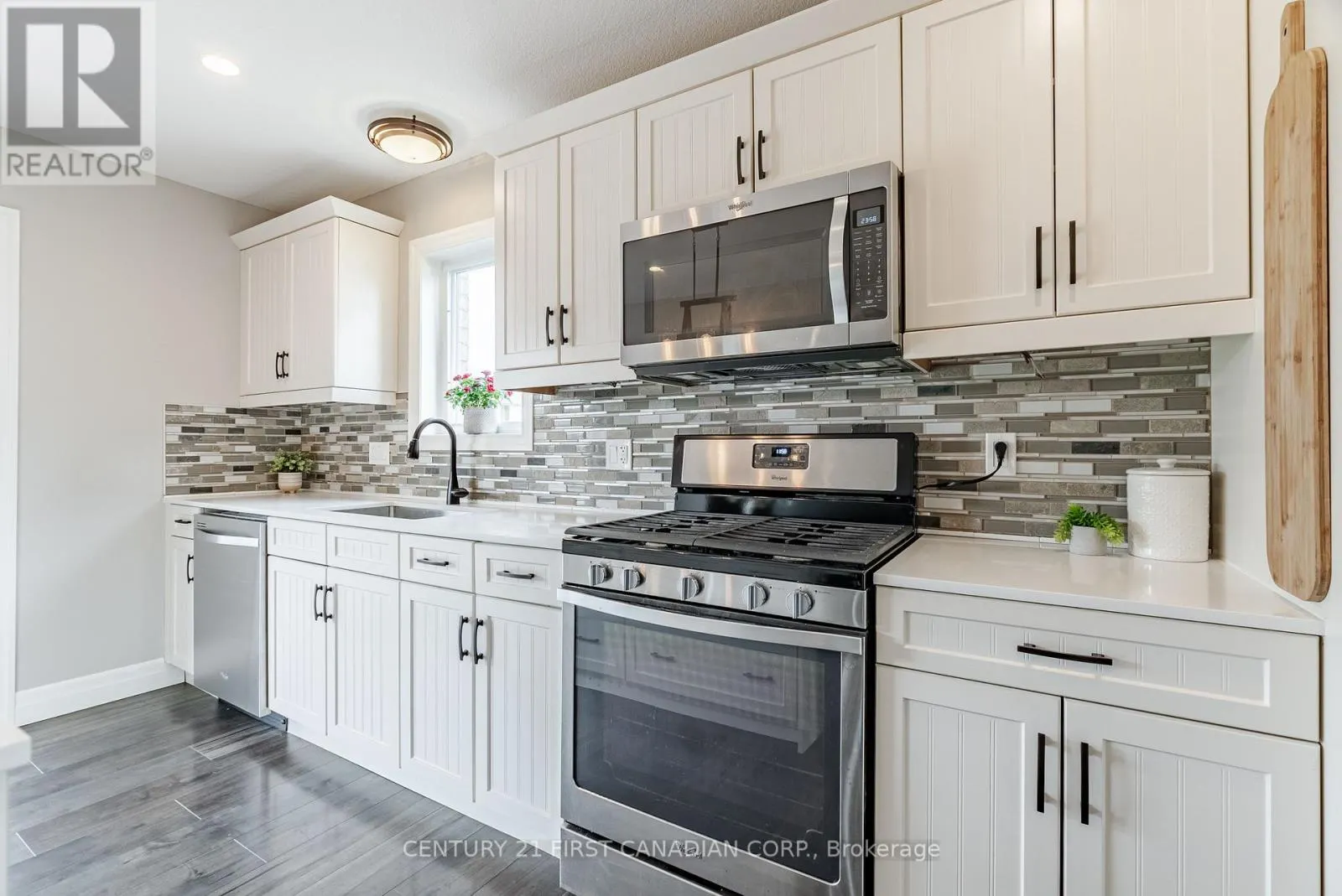 181 GILMOUR DRIVE