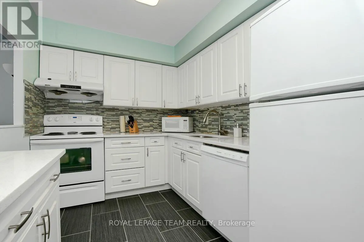 303 - 1500 RIVERSIDE DRIVE