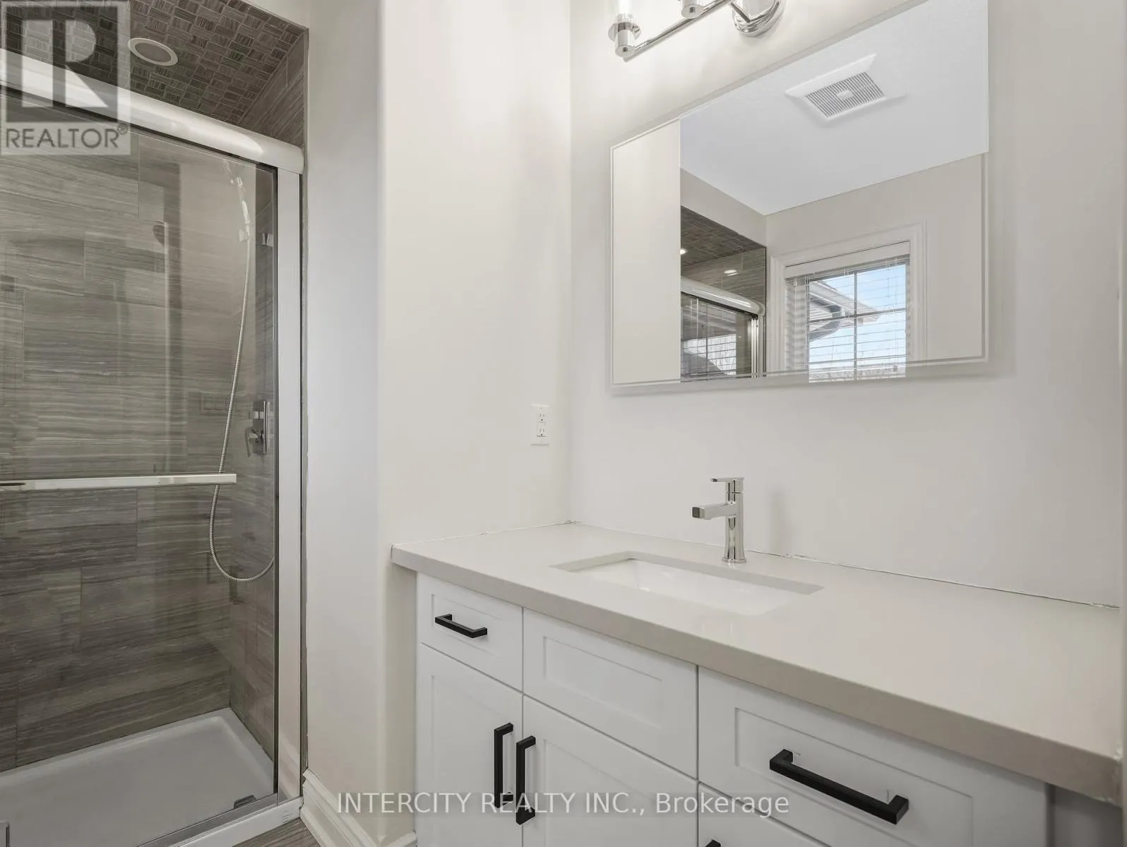 2346 LEEDS CROSSING