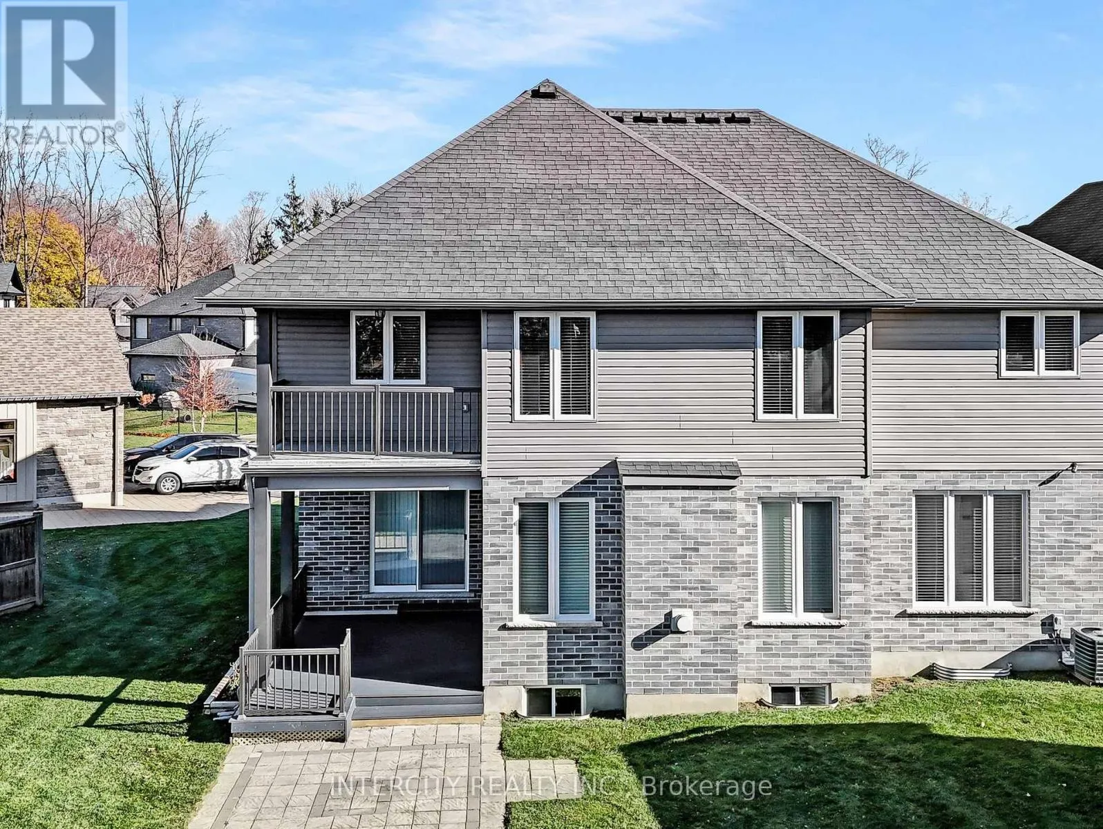 2346 LEEDS CROSSING