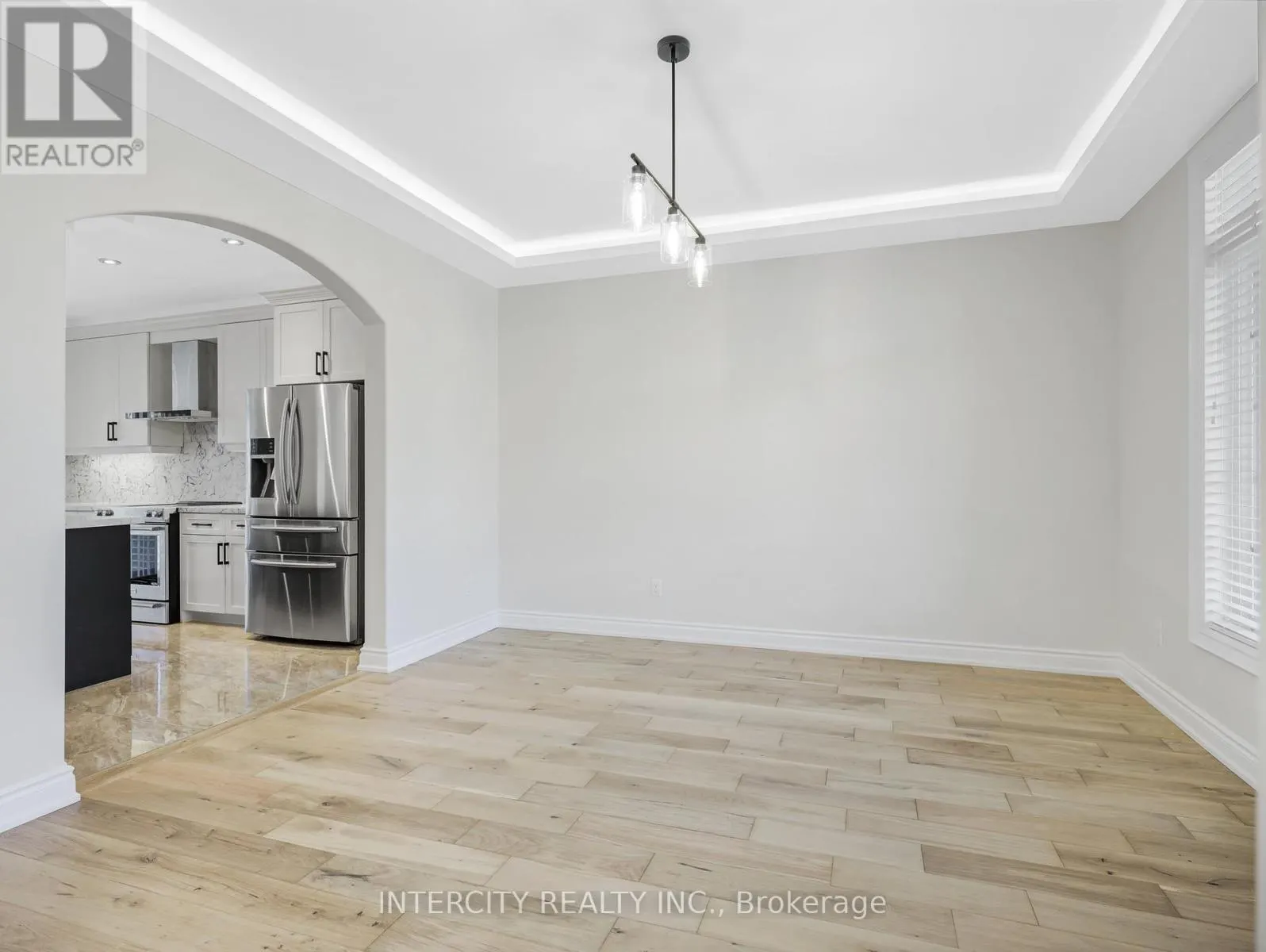 2346 LEEDS CROSSING