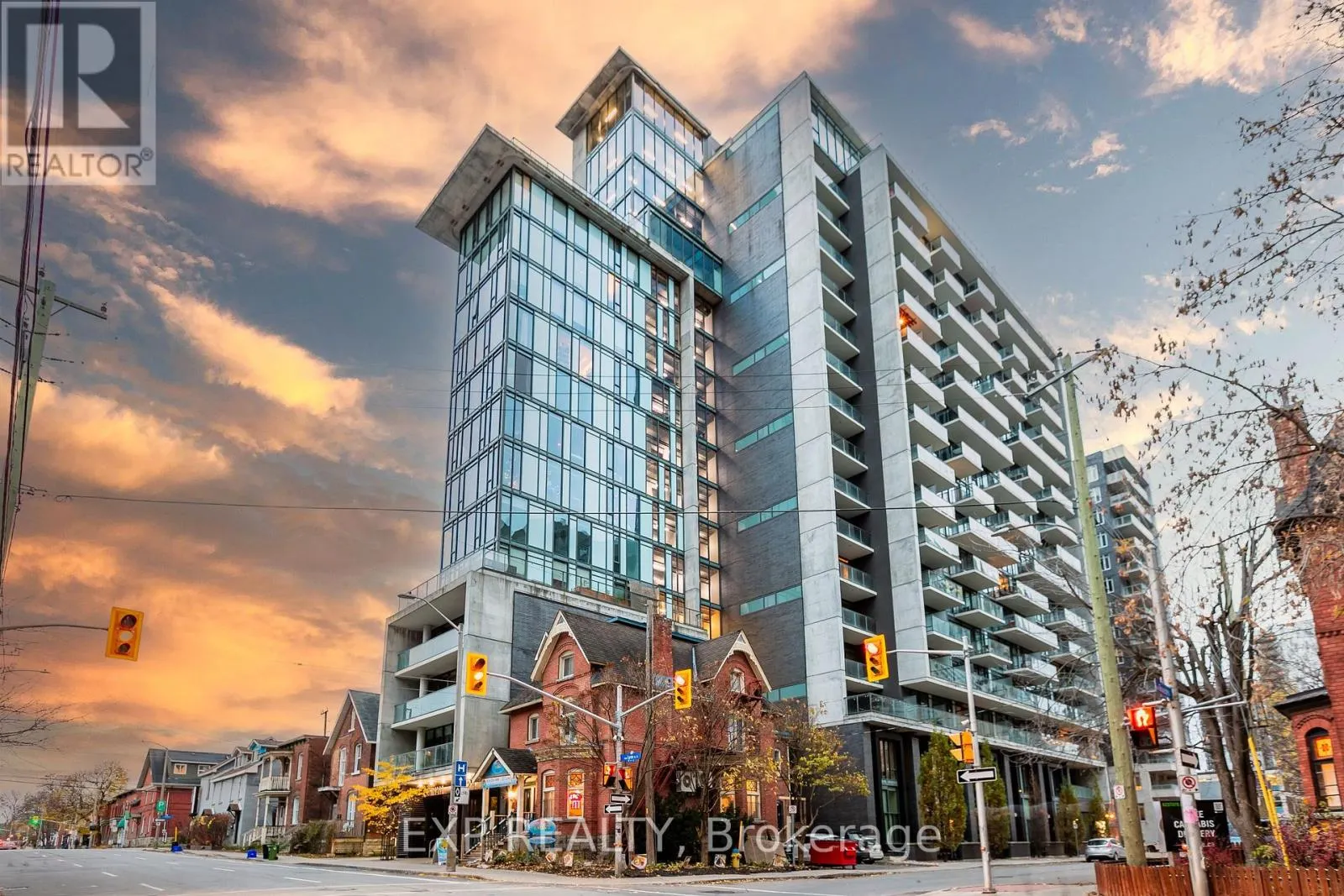 1513 - 224 LYON STREET N