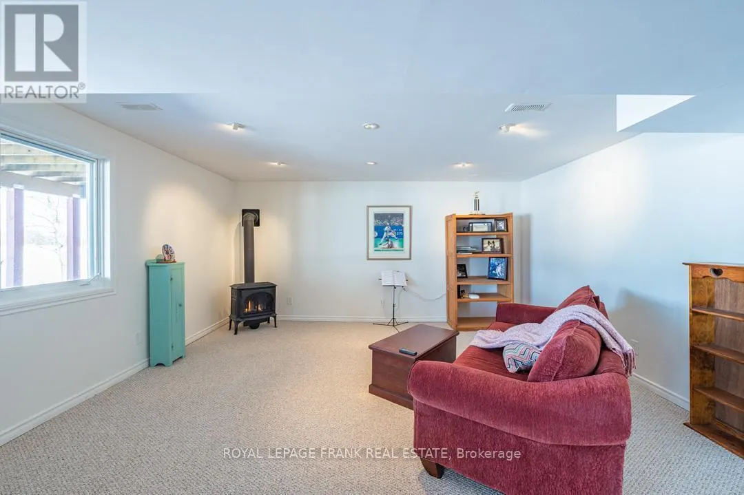 978 HARRINGTON LINE