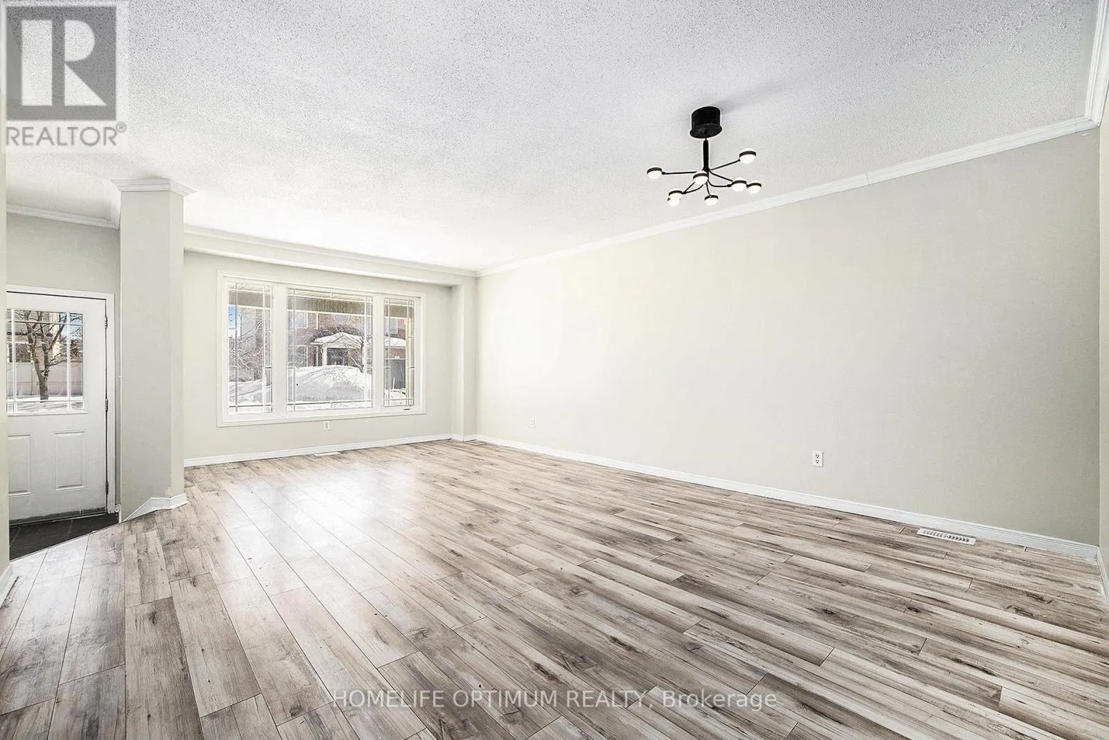863 TARADALE DRIVE
