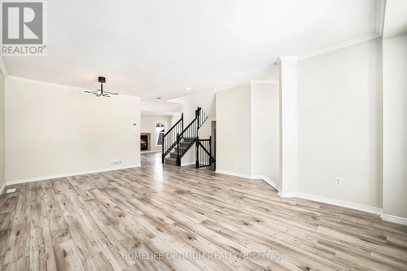 863 TARADALE DRIVE
