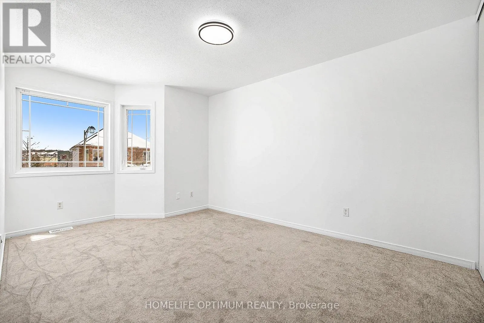 863 TARADALE DRIVE
