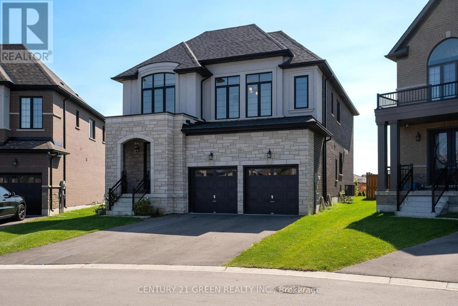 125 PRINCE CHARLES CRESCENT